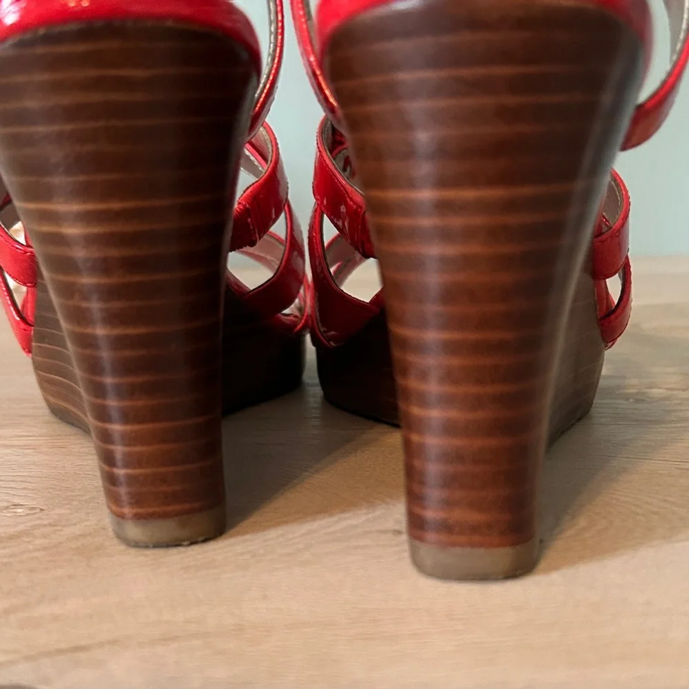 Alfani Vibrant Red and Gold Wedge Sandals - Picture 13 of 13